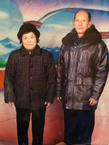 甘效国 纪念堂