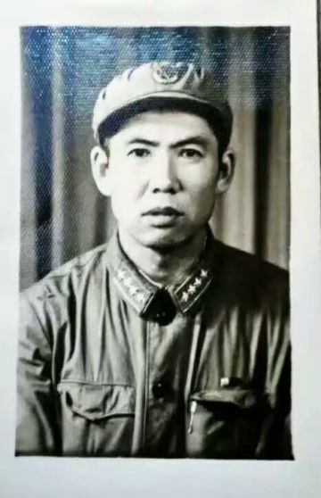 李春华 纪念堂