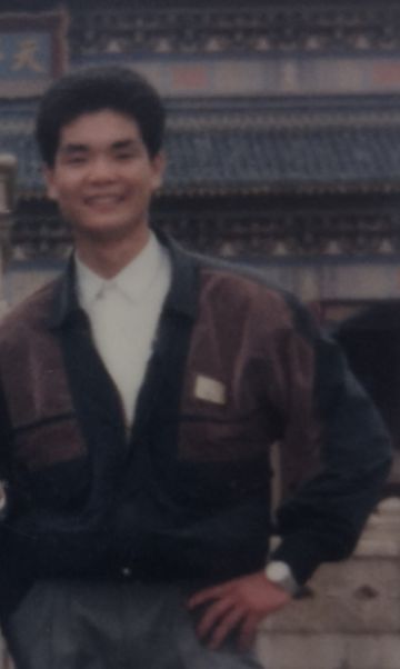 何德明 纪念堂