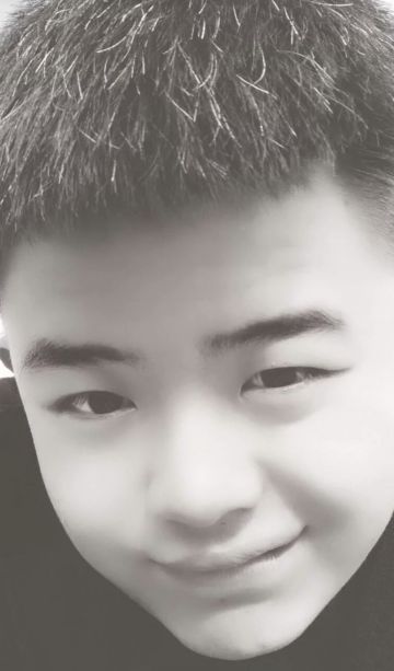 石佳伟 纪念堂