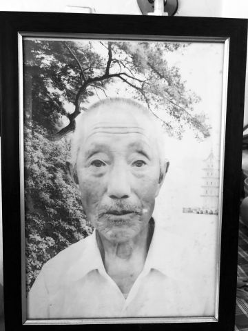 李长忠 纪念堂