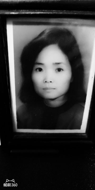 张丽萍 纪念堂