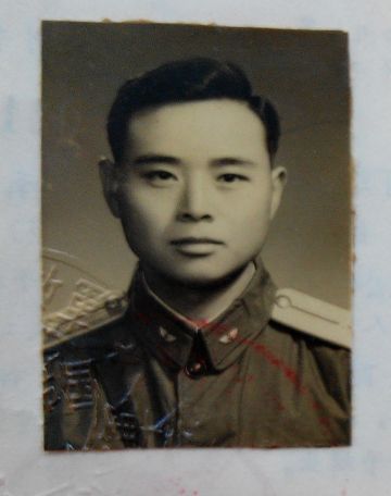 何逢辉 纪念堂