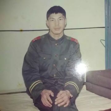 王健 纪念堂