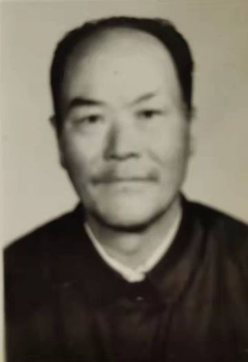 周长年 纪念堂