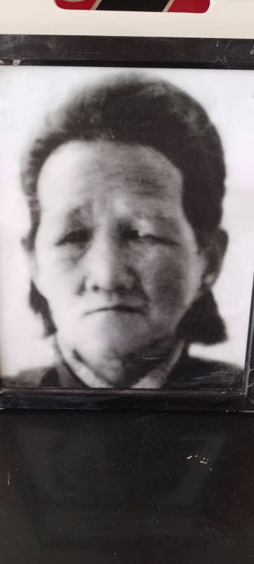 谢贵英 纪念堂