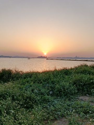 余显贵 纪念堂
