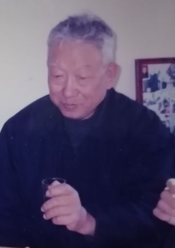 显考杨长顺灵位 纪念堂