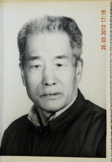 何长有 纪念堂