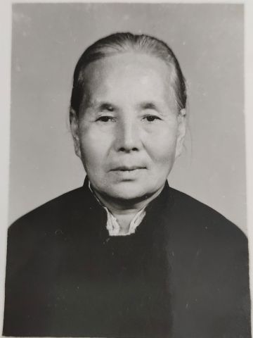 张秋云 纪念堂