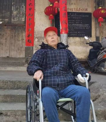 潘明根 纪念堂