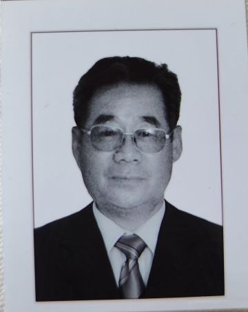 李效权 纪念堂