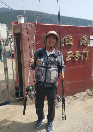 鄂义发 纪念堂