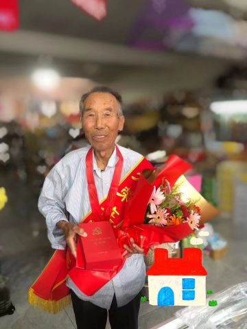 李夫 纪念堂