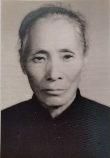 孙洪英 纪念堂